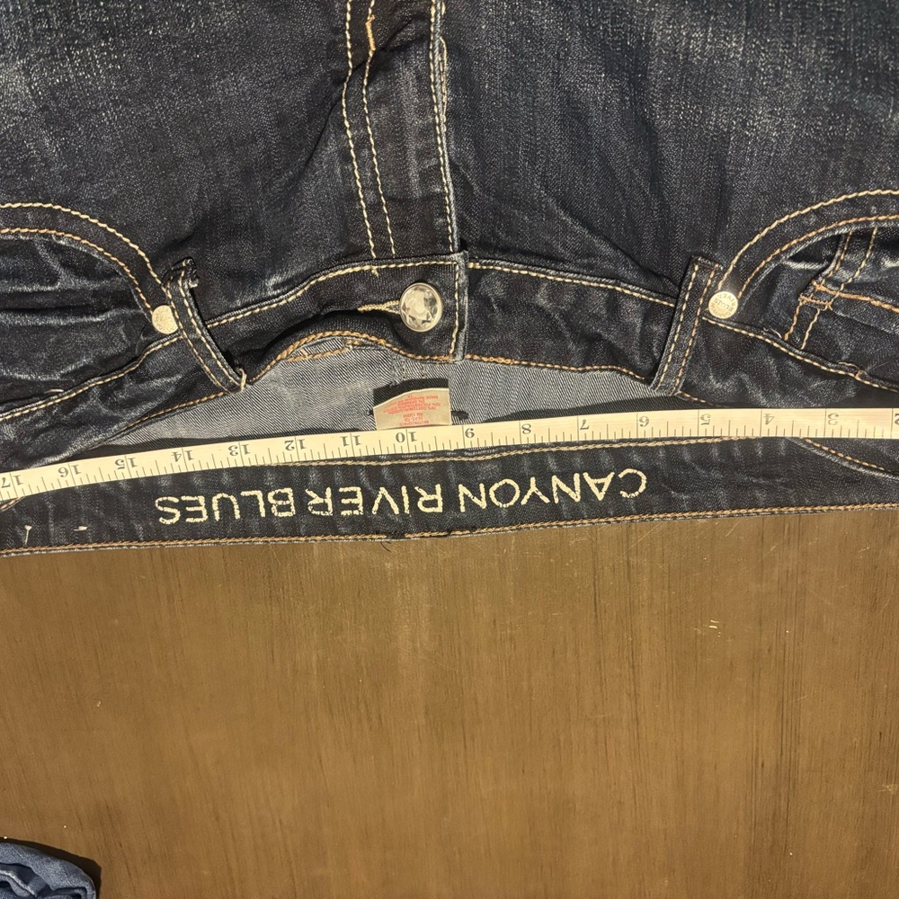 Canyon River Blues Women’s Dark Blue Jeans